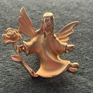 Vintage Gigio Giusti signed gold tone angel bringing a rose pin